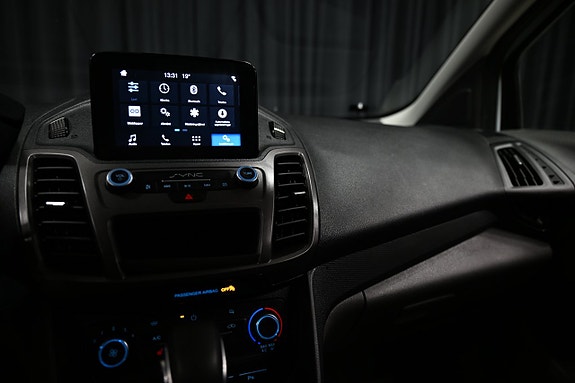Ford Transit Connect 21 of 29