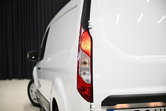 Ford Transit Connect 12 of 29