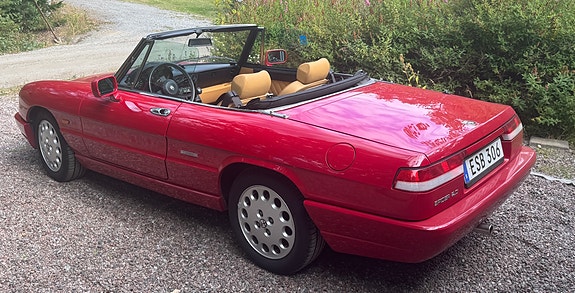 Alfa Romeo Spider 4 of 8