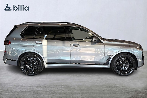 BMW X7 6 of 22