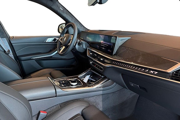 BMW X7 13 of 22