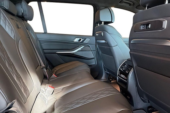 BMW X7 18 of 22