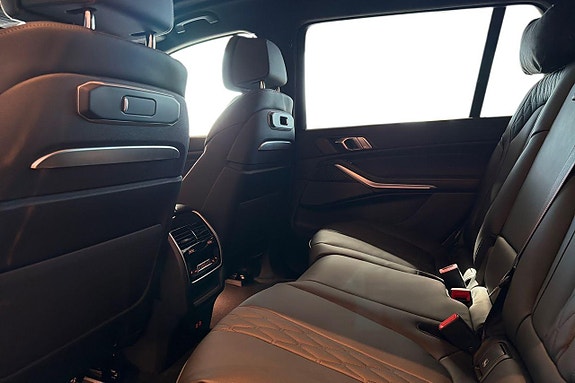 BMW X7 17 of 22
