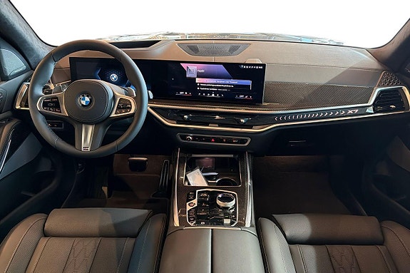 BMW X7 11 of 22