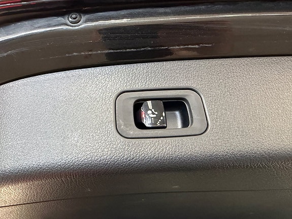 Mercedes-Benz GLC300 de 24 of 25