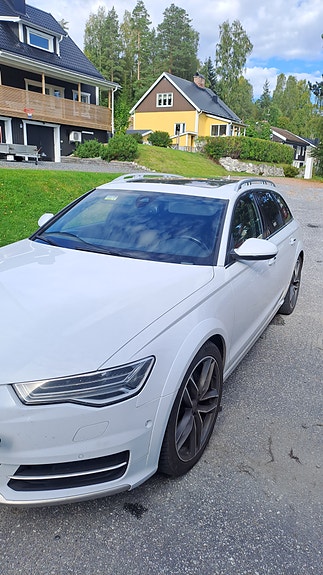 Audi A6 allroad 2 of 4