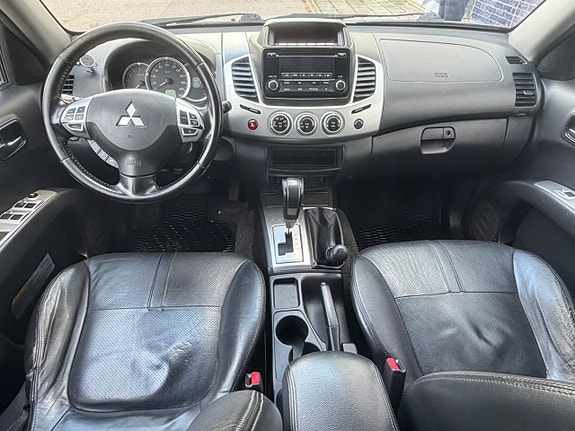 Mitsubishi L200 13 of 22
