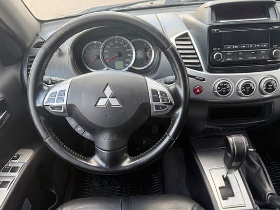Mitsubishi L200 11 of 22