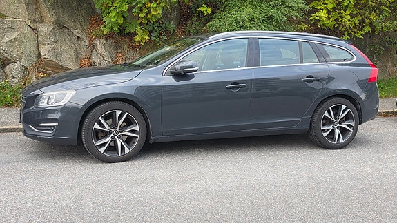 Volvo V60 5 of 7