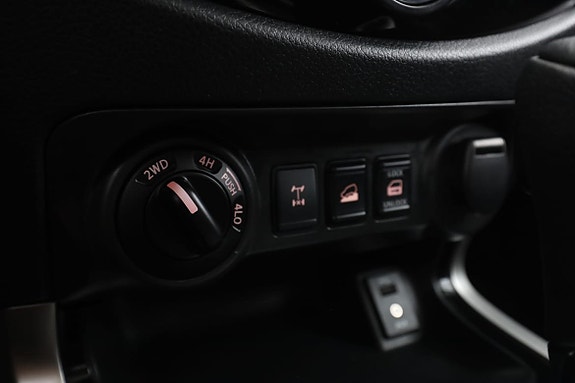 Nissan Navara 25 of 30