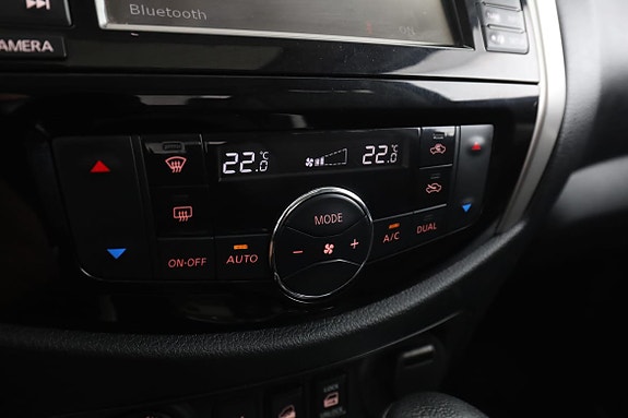 Nissan Navara 24 of 30