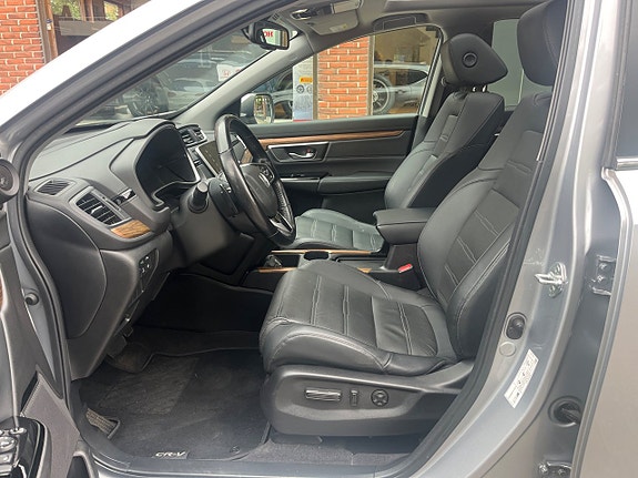 Honda CR-V 7 of 11