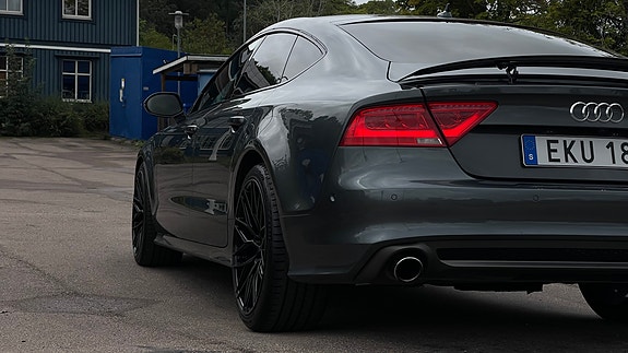 Audi A7 2 of 12