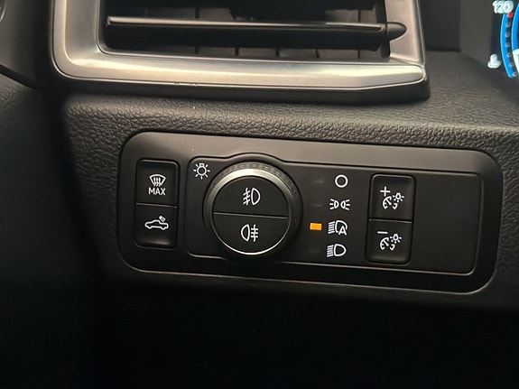 Volkswagen Amarok 16 of 30