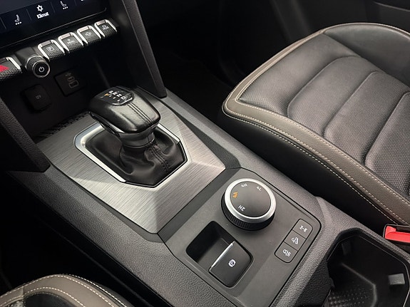 Volkswagen Amarok 30 of 30