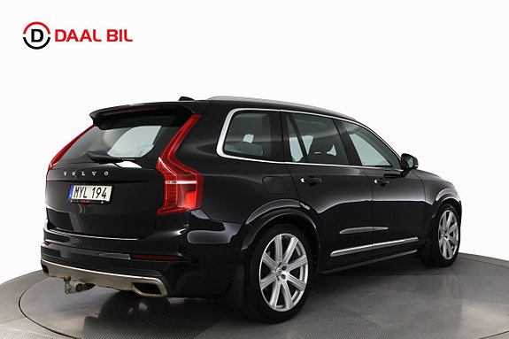 Volvo XC90 6 of 26