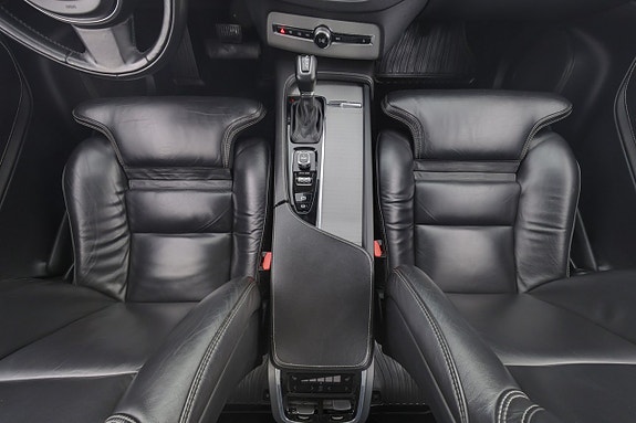 Volvo XC90 15 of 26