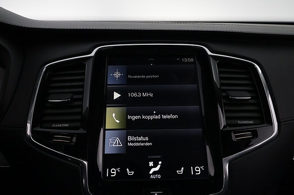 Volvo XC90 18 of 26
