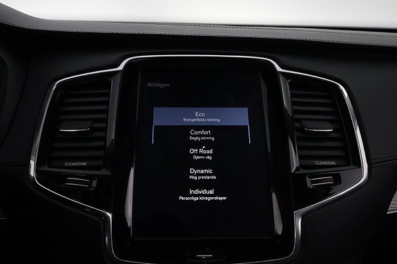 Volvo XC90 23 of 26