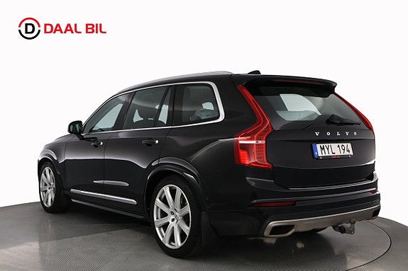 Volvo XC90 8 of 26