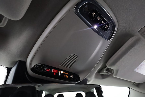 Volvo XC90 26 of 26