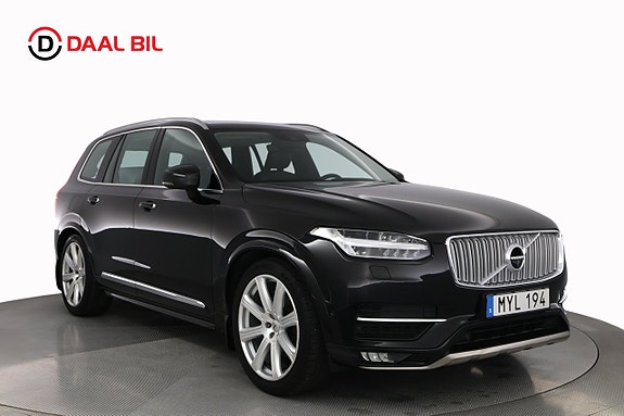 Volvo XC90 3 of 26