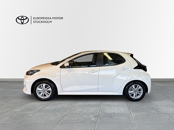 Toyota Yaris 4 of 11