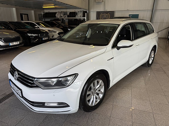 Volkswagen Passat 7 of 13