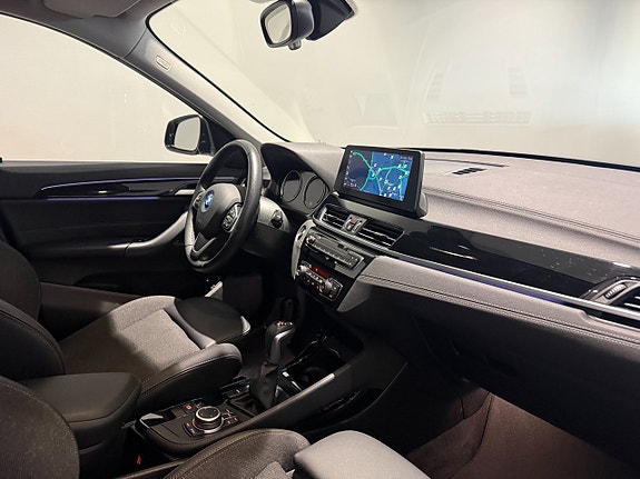 BMW X1 9 of 17