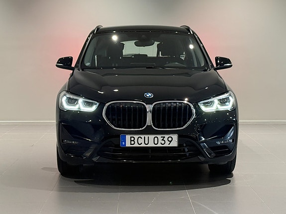 BMW X1 2 of 17