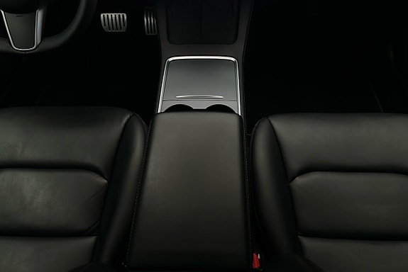 Tesla Model 3 8 of 25