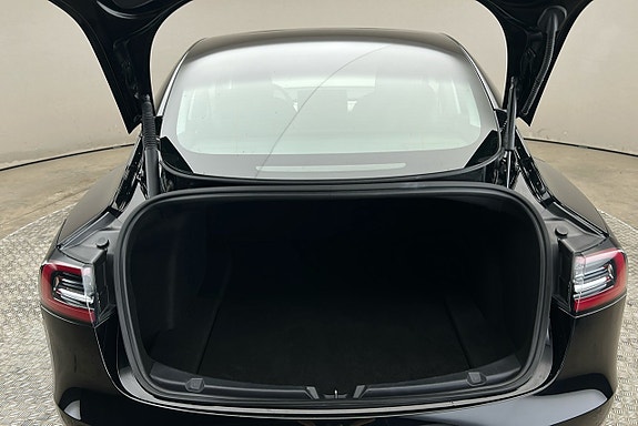Tesla Model 3 13 of 25