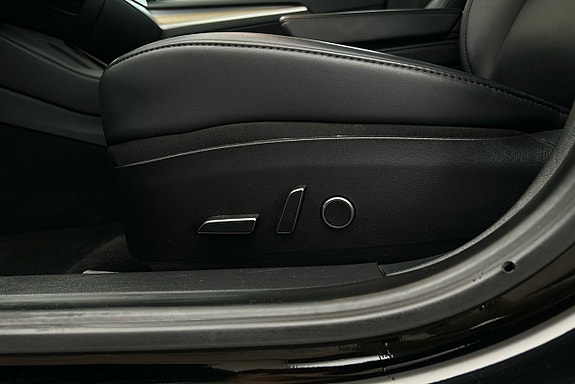 Tesla Model 3 15 of 25