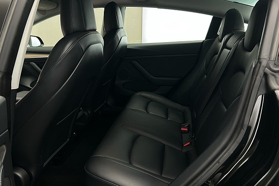 Tesla Model 3 12 of 25
