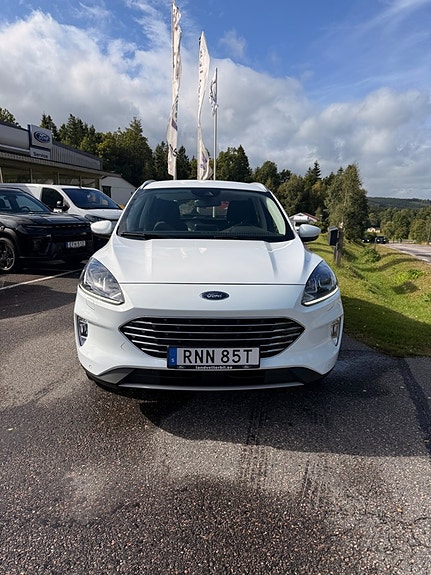 Ford Kuga 2 of 10