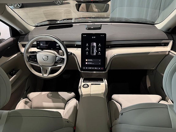 Volvo EX90 18 of 23