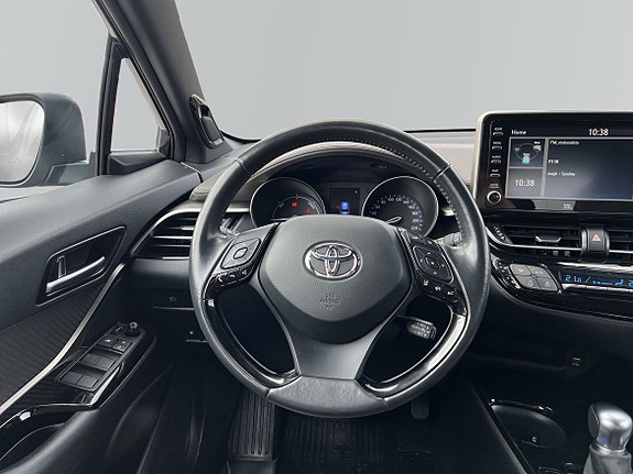 Toyota C-HR 9 of 11