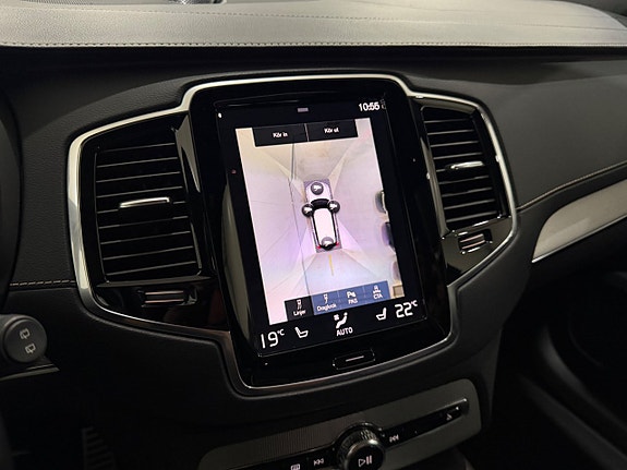 Volvo XC90 21 of 26