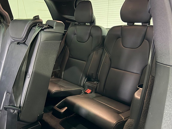 Volvo XC90 14 of 26