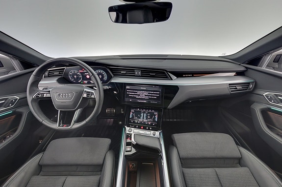 Audi Q8 e-tron 13 of 29
