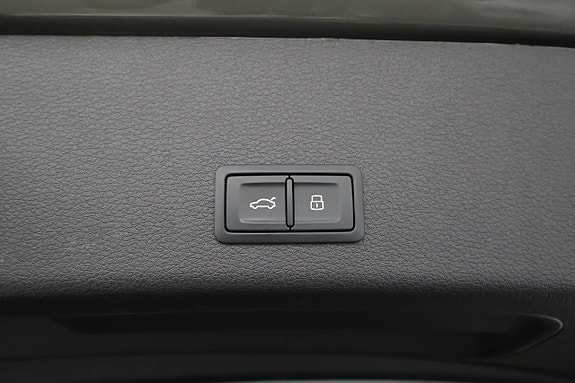 Audi Q8 e-tron 29 of 29