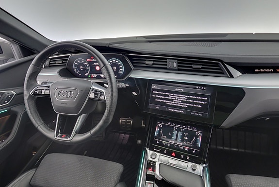 Audi Q8 e-tron 15 of 29