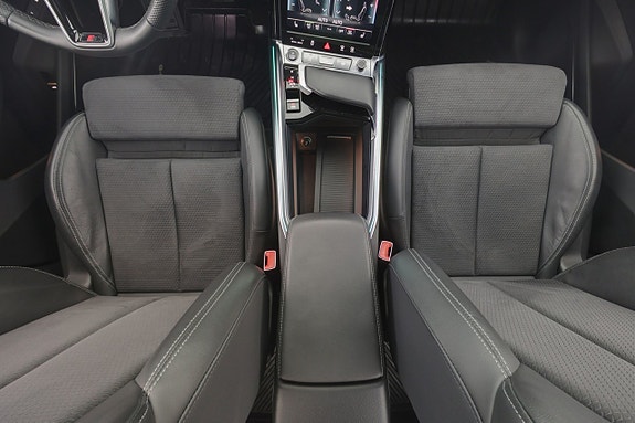 Audi Q8 e-tron 14 of 29