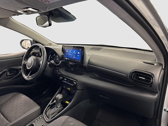 Toyota Yaris 6 of 11