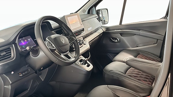 Renault Trafic 2 of 9