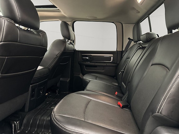 Dodge RAM 1500 24 of 30
