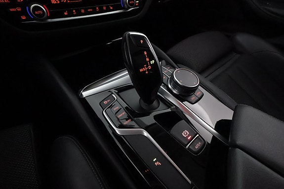 BMW 520d 24 of 27