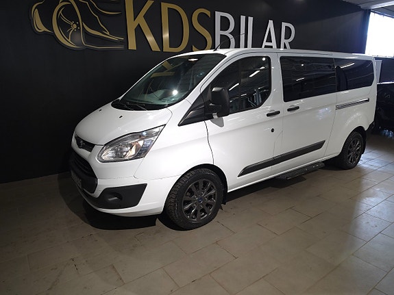 Ford Custom Tourneo 2 of 14