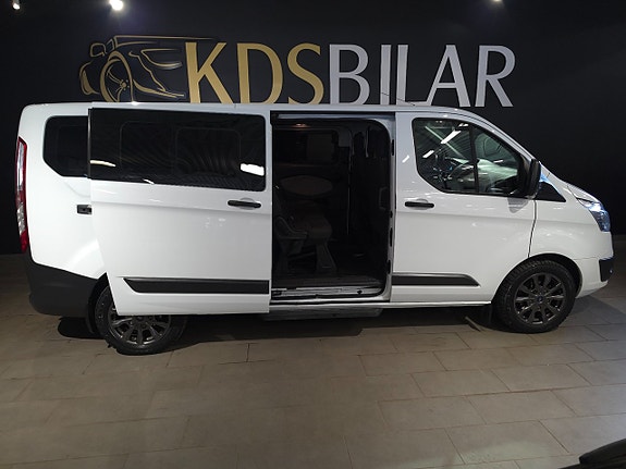 Ford Custom Tourneo 6 of 14