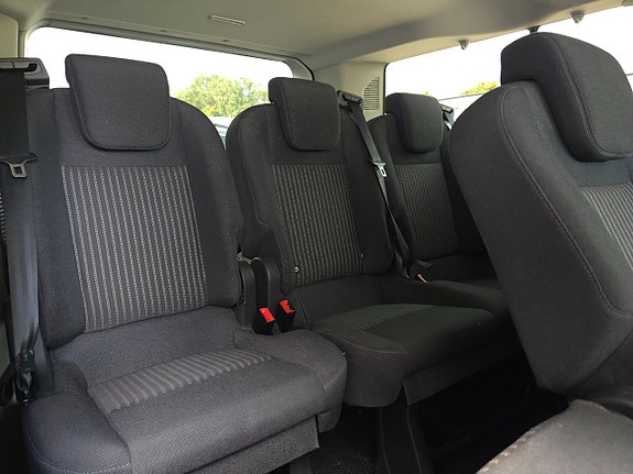Ford Custom Tourneo 13 of 14